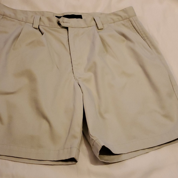 Dockers Men's Shorts - Picture 3 of 8